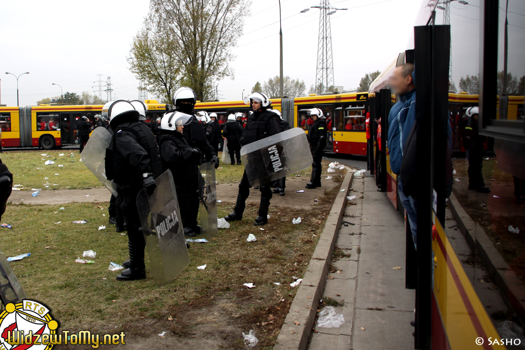 legia_warszawa_-_widzew_d_20111025_1472232089