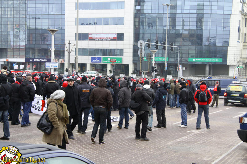 manifestacja_uml_3_20110227_1297109110