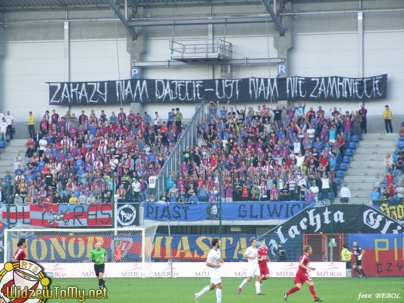 piast_gliwice_-_widzew_20121022_1954231577