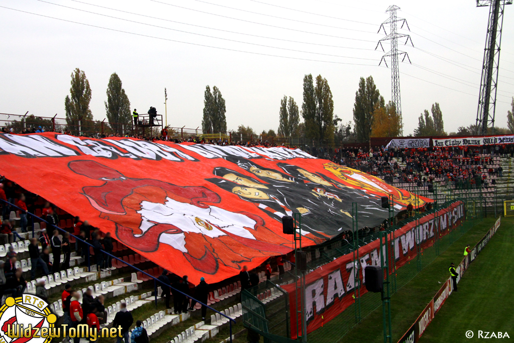 widzew_d_-_cracovia_20111030_1324871127