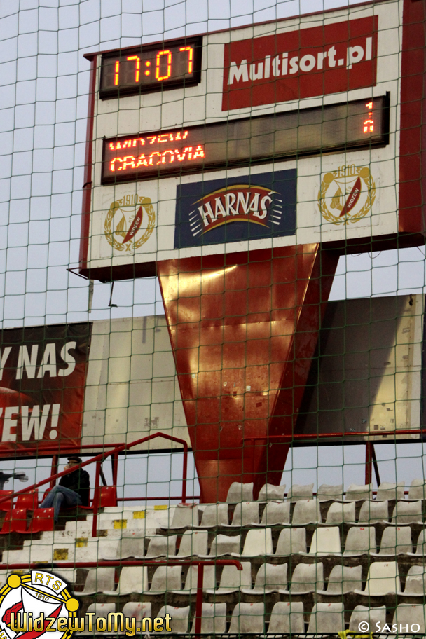 widzew_d_-_cracovia_20111030_1352245569