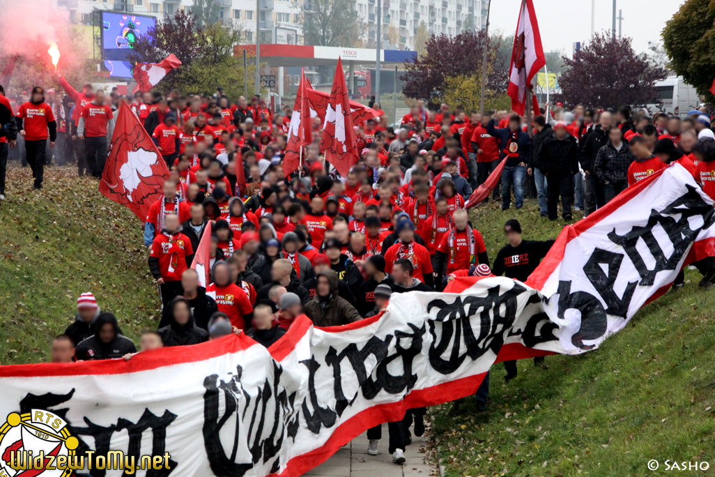 widzew_d_-_cracovia_20111030_1671658498