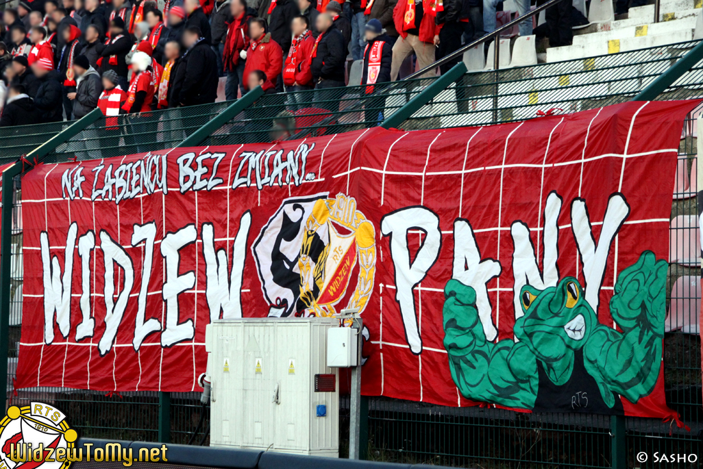 widzew_d_-_korona_kielce_20111120_1604775558