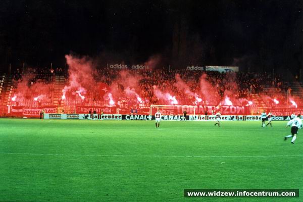 widzew_kszo_ostrowiec_27-10-2001_3