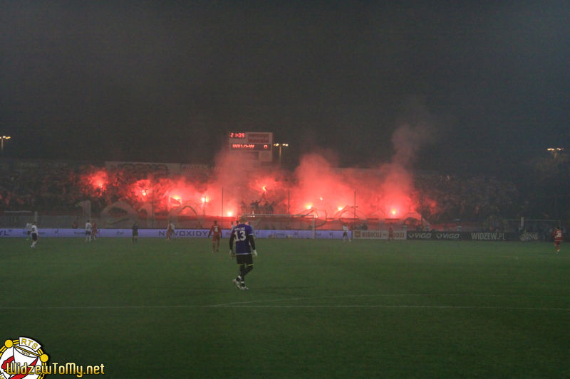 widzew-legia_39_20101016_1575094023