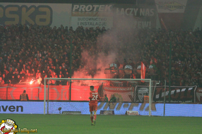 widzew-legia_52_20101016_1737330904