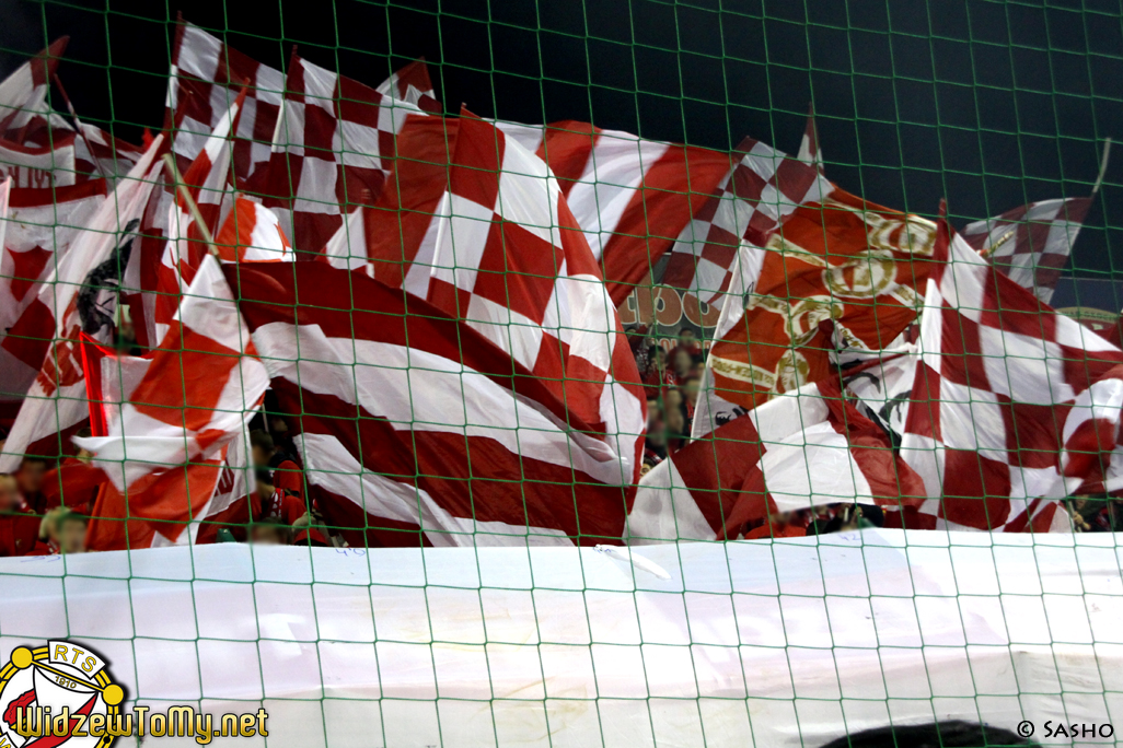 widzew_d_-_ks_20111018_1537278096