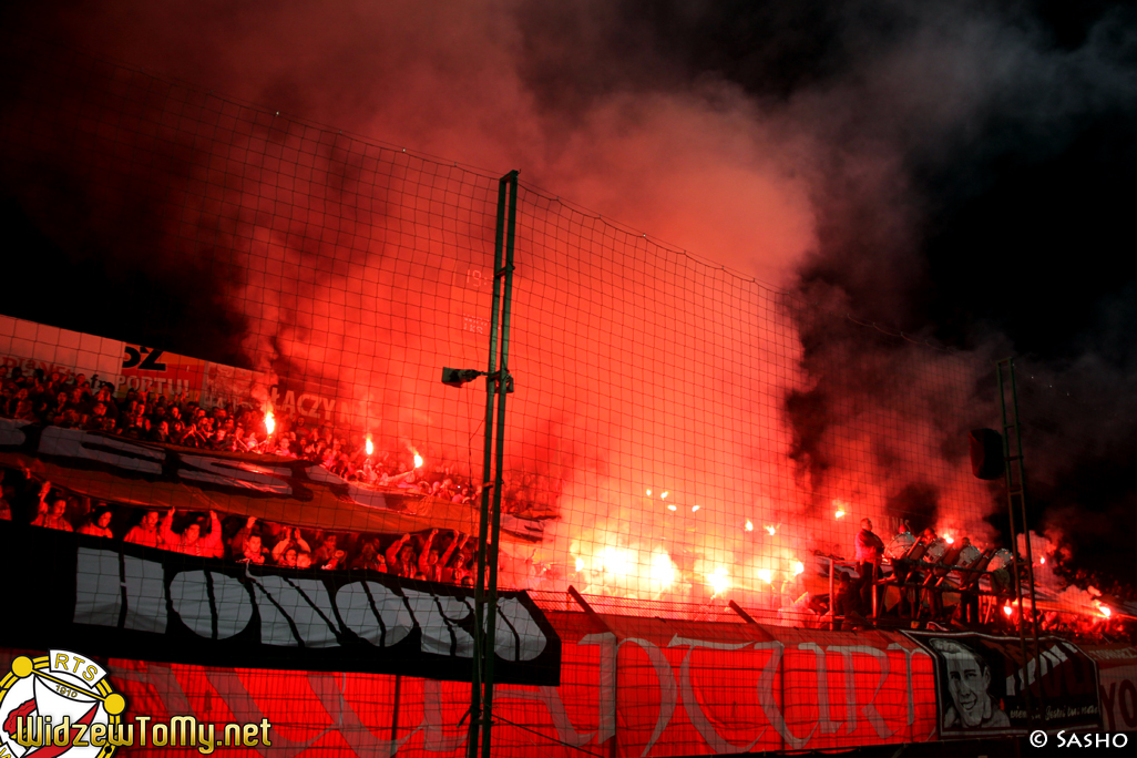 widzew_d_-_ks_20111018_1547372331