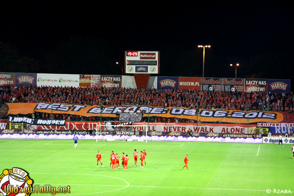 widzew_d_-_ks_20111018_2036209542