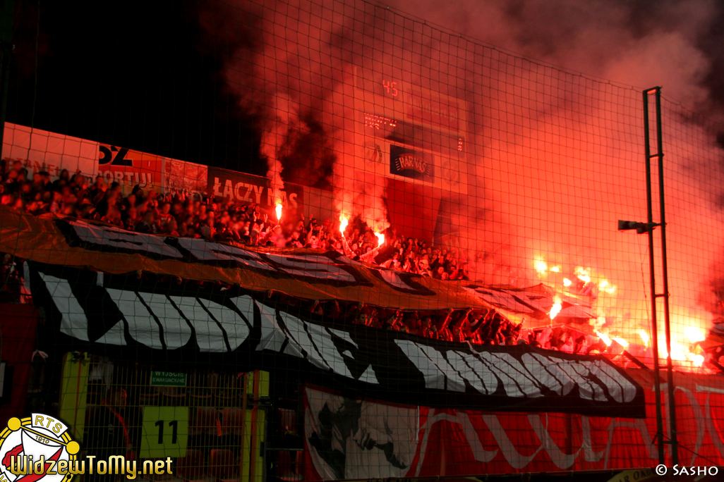 widzew_d_-_ks_20111018_2046032782