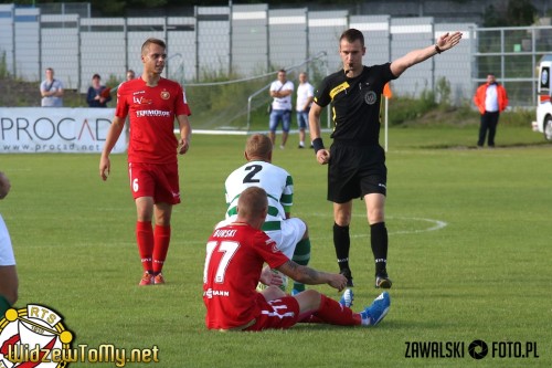 Widzew_Świt_sędzia