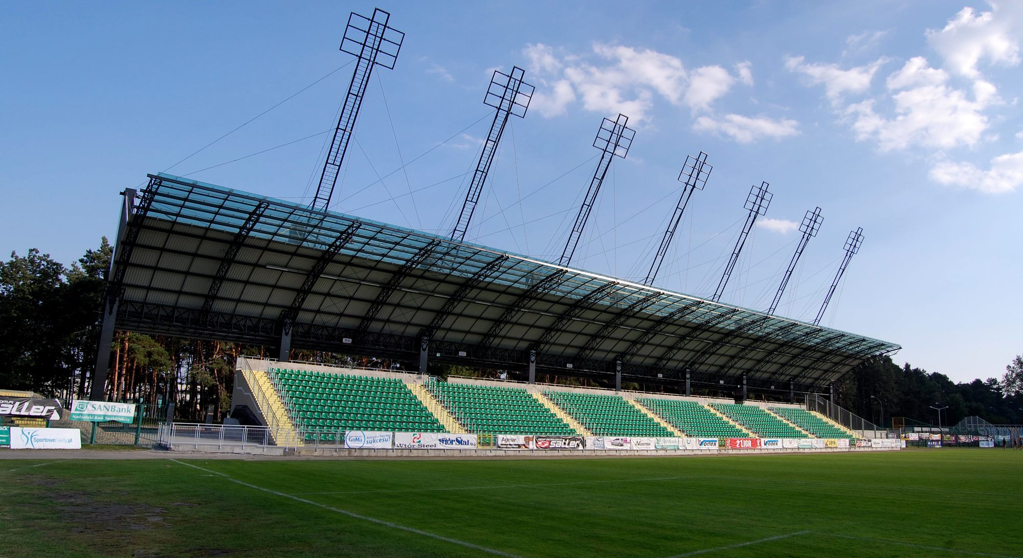 Продам стадион. Oma SP Stadion. Руевица стадион. Стадион Динамо Сухум. Стадион «городской стадион (Мелец).